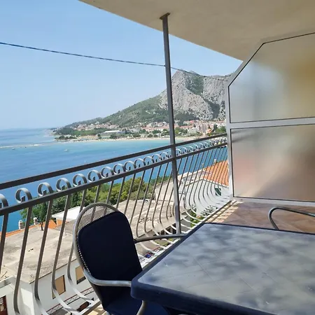 Leon 4 Apartman *