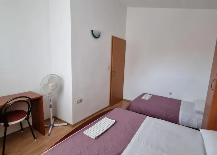Leon 4 Apartman Omiš