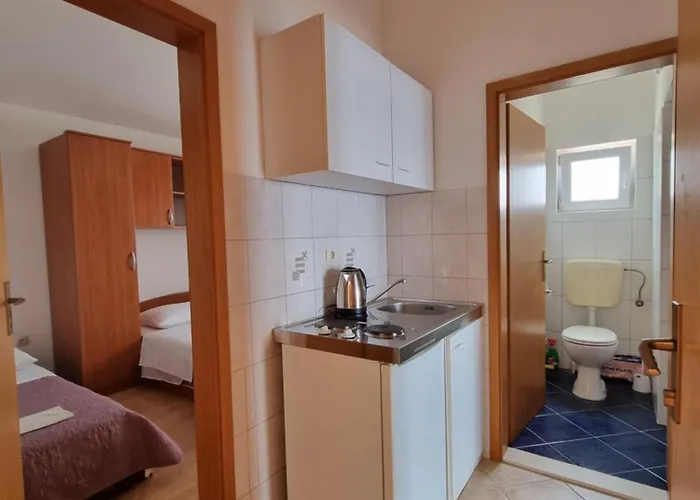 Leon 4 Apartman Omiš